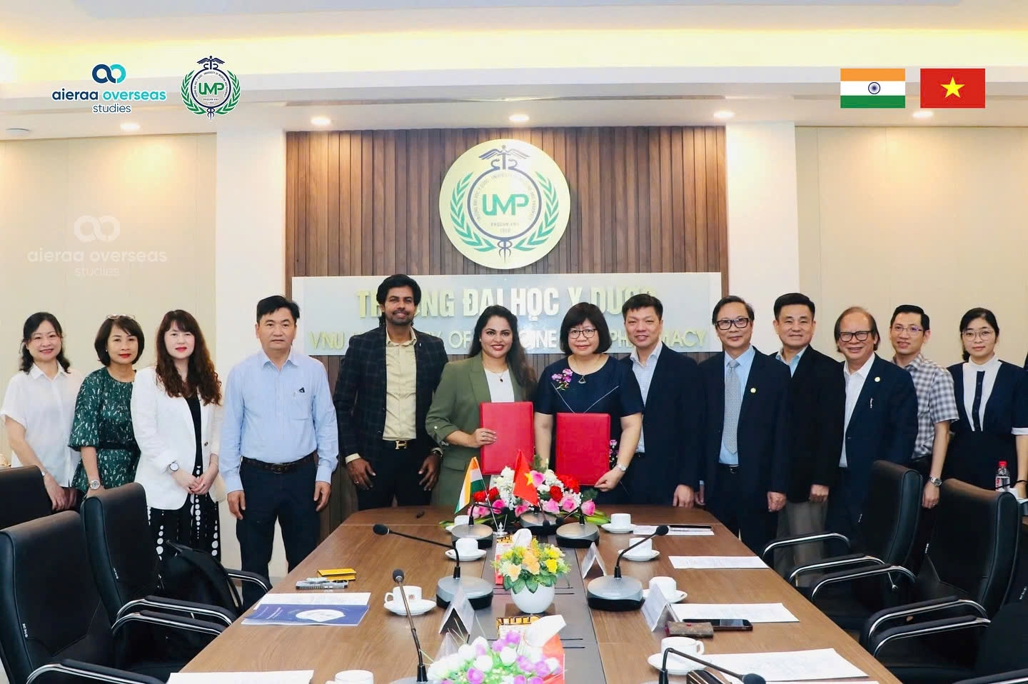 Trường Đại học Y Dược và Công ty Aieraa Overseas (Ấn Độ) ký kết thoả thuận hợp tác (ngày 9/4/2025)