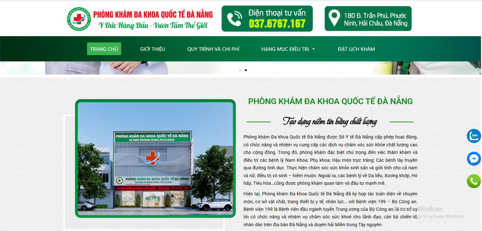 Website phòng khám với khẩu hiệu “Y đức hàng đầu, vươn tầm thế giới”.