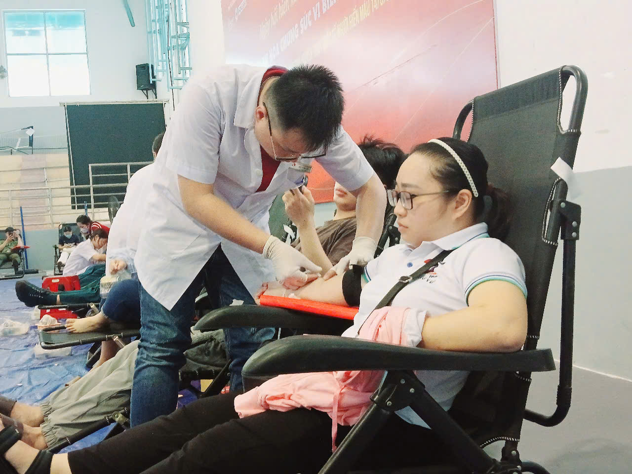 Hiến máu tình nguyện ở Khánh Hòa.
