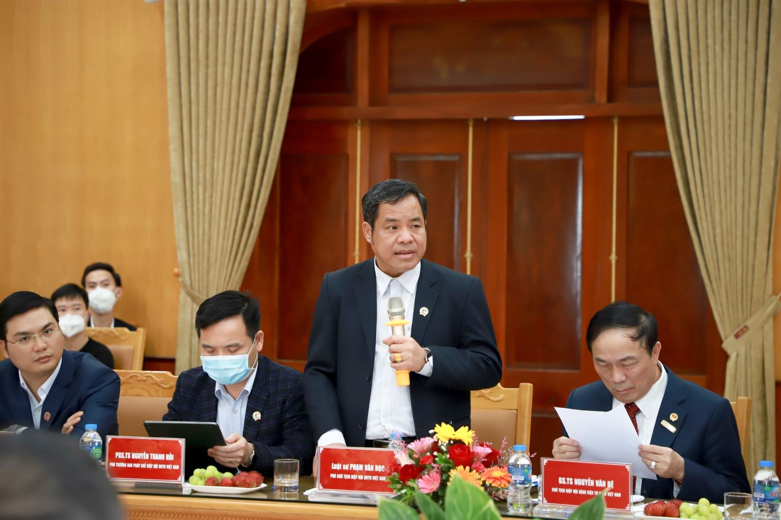 Lãnh đạo Hiệp hội được mời tham gia nhiều diễn đàn góp ý, xây dựng cơ chế chính sách lĩnh vực y tế
