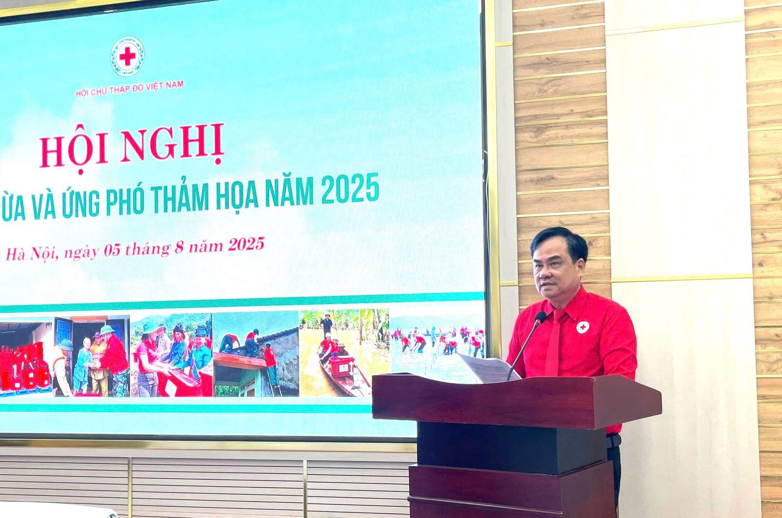 Ông Vũ Thanh Lưu — Phó Chủ tịch Trung ương Hội Chữ thập đỏ Việt Nam phát biểu tại Hội nghị Phòng ngừa, ứng phó thảm họa năm 2025.