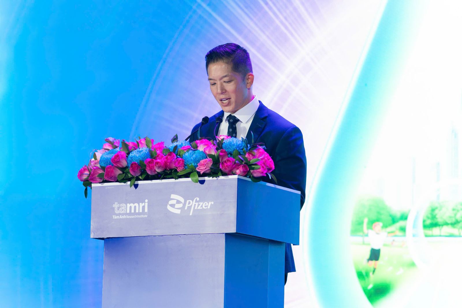 Chuỗi hội thảo khoa học về bệnh não mô cầu xâm lấn với sự tham gia của các chuyên gia đầu ngành cập nhật kiến thức y khoa và hỗ trợ nâng cao năng lực cho đội ngũ chuyên viên y tế.