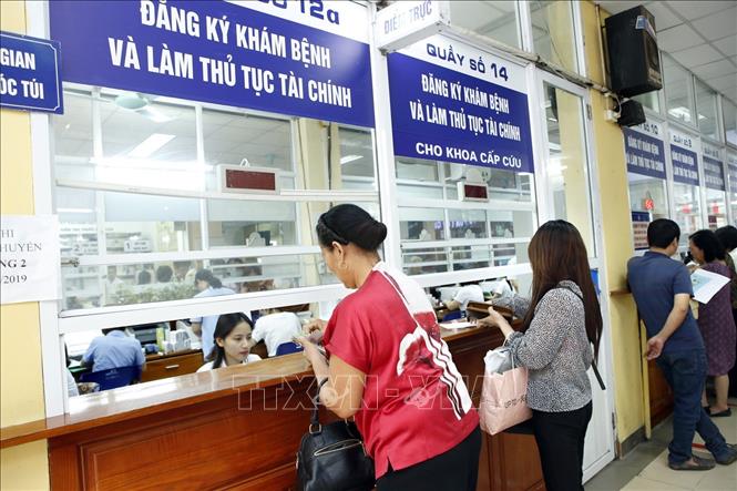 Bộ Y tế đề nghị BHXH Việt Nam chỉ đạo BHXH các tỉnh, thành phố trực thuộc Trung ương thực hiện tạm ứng chi phí khám chữa bệnh BHYT theo tỷ lệ, số lần tạm ứng theo đúng quy đinh tại Điều 32 Luật BHYT để bảo đảm kinh phí phục vụ hoạt động khám chữa bệnh BHYT cho nhân dân.