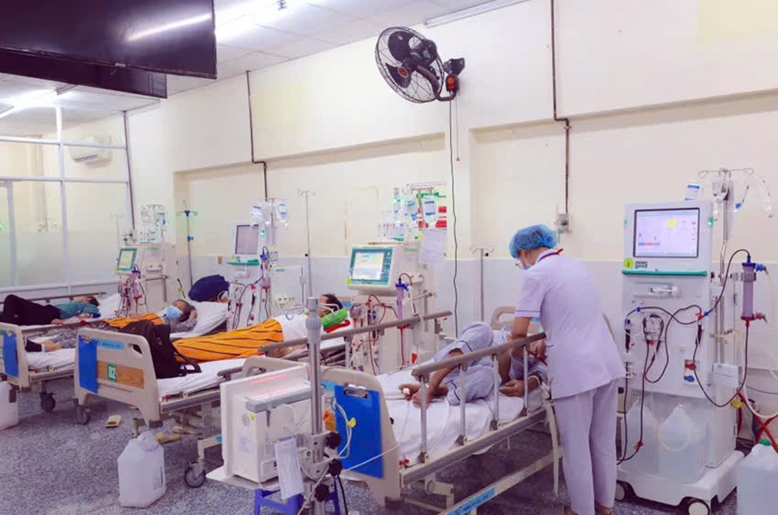 Bệnh nhân chạy thận nhân tạo tại TPHCM.