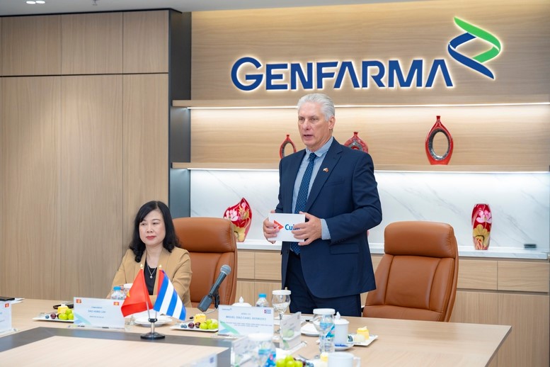 Bí thư Thứ nhất Đảng Cộng sản Cuba, Chủ tịch nước Cộng hòa Cuba Miguel Díaz-Canel phát biểu tại buổi làm việc
