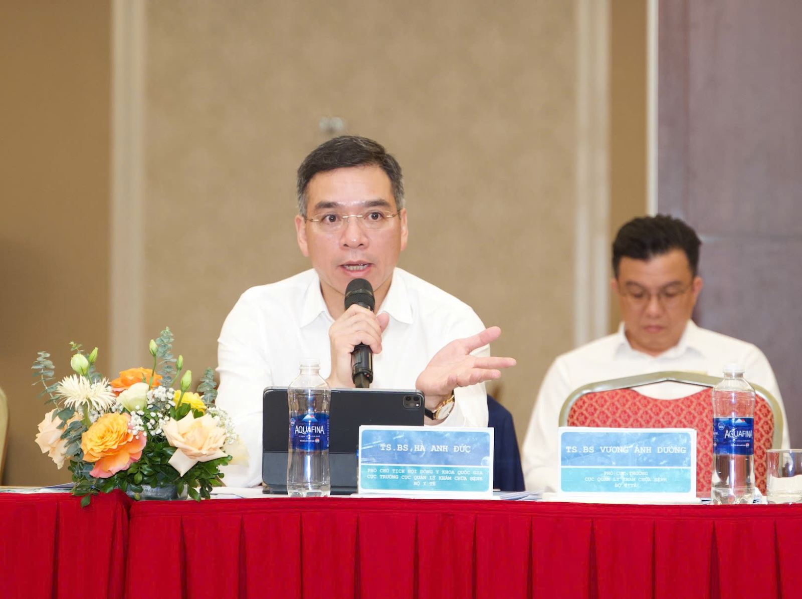 TS.BS Hà Anh Đức, Cục trưởng Cục Quản lý khám chữa bệnh, Phó Chủ tịch Hội đồng Y khoa Quốc gia cho biết: Bộ Y tế đang phối hợp với các bộ, ngành liên quan gấp rút hoàn thiện đề án cấp cứu ngoại viện nhằm nâng cao năng lực ứng phó với các tình huống khẩn cấp, giảm thiểu rủi ro và bảo vệ sức khỏe nhân dân.