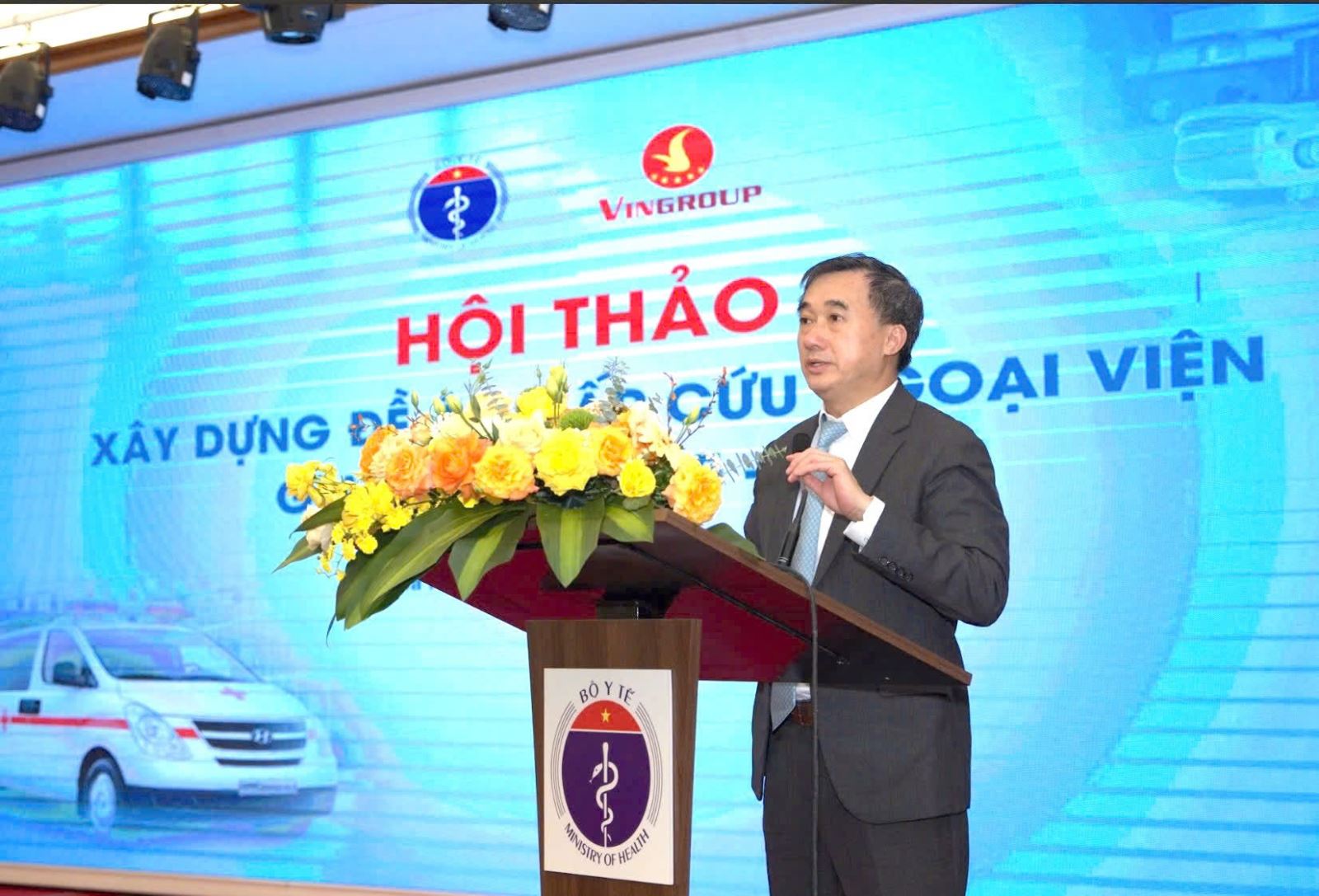 GS.TS Trần Văn Thuấn - Thứ trưởng Bộ Y tế, Chủ tịch Hội đồng Y khoa Quốc gia nhấn mạnh: Khi chuỗi cấp cứu ngoại viện vận hành thông suốt, số người được cứu sống tăng rõ rệt, hậu quả do tai nạn, thảm họa hay bệnh lý cấp tính giảm thiểu đáng kể.