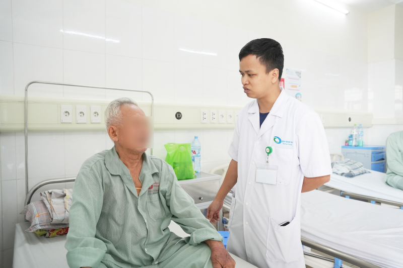 Sau phẫu thuật, bệnh nhân hồi phục sức khỏe tốt và đã được xuất viện.