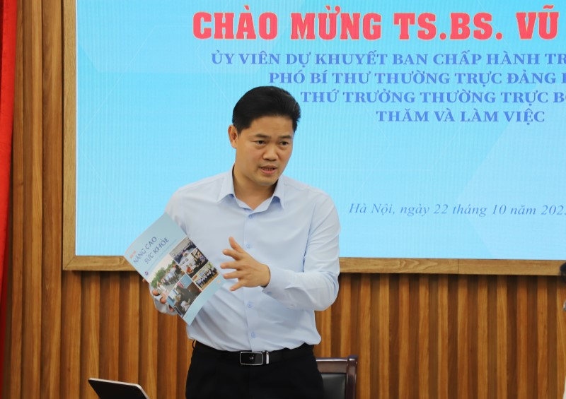 Thứ trưởng Thường trực Bộ Y tế Vũ Mạnh Hà rất quan tâm tới số hóa và đa dạng các sản phẩm truyền thông y tế