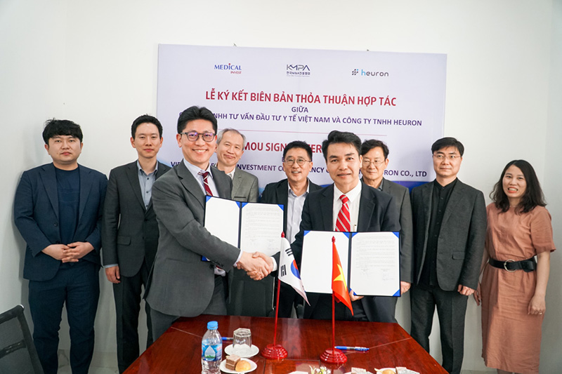 Ký kết hợp tác giữa Medicallaw và Heuron (Hàn Quốc) trong tư vấn M&A y tế.  Nguồn: Medicallaw.