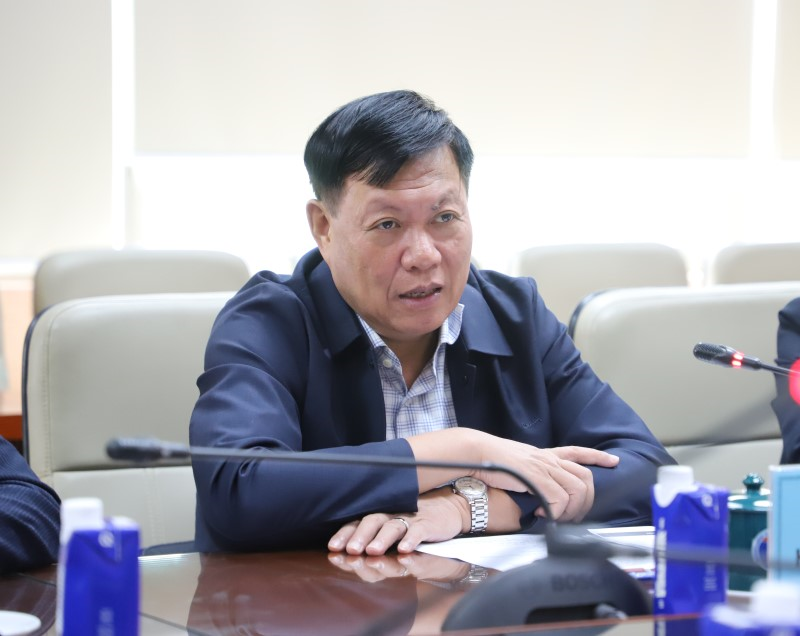 Thứ trưởng Bộ Y tế Đỗ Xuân Tuyên phát biểu tại buổi làm việc