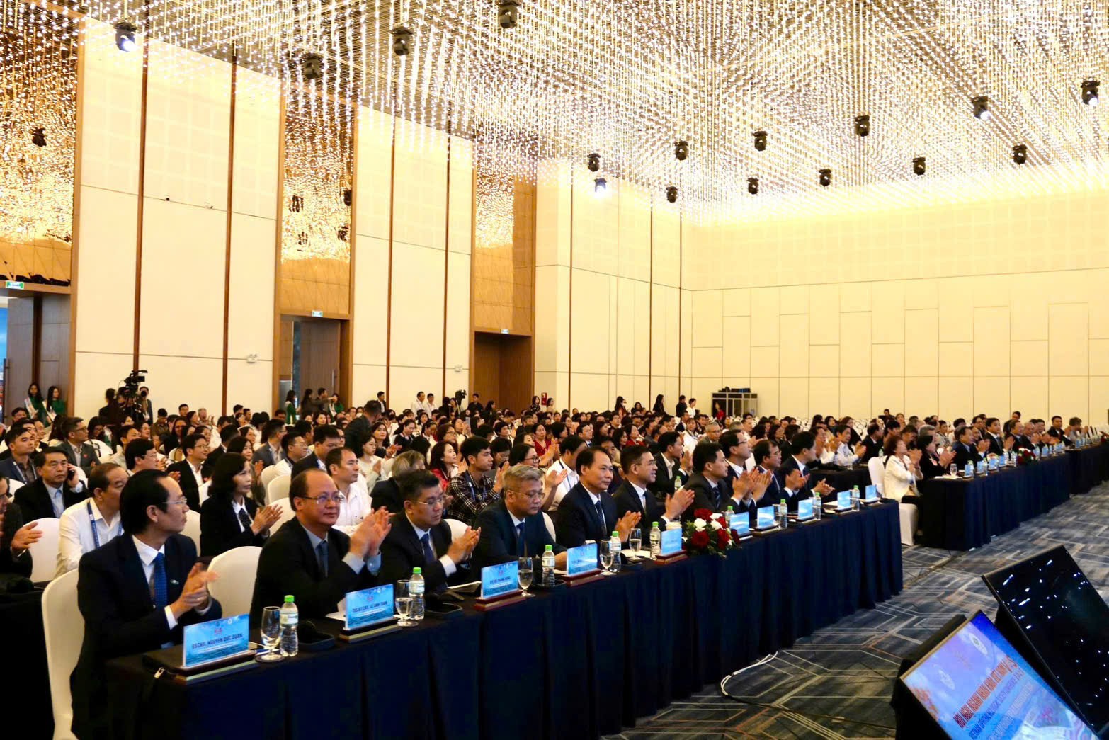 Quang cảnh hội nghị nhãn khoa Việt Nam 2025.