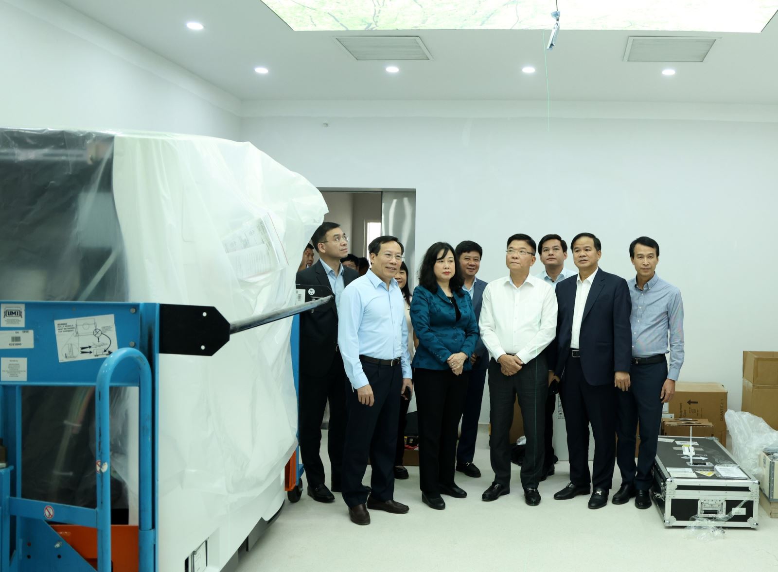 Phó Thủ tướng thị sát tại Cơ sở 2 Bệnh viện Bạch Mai.