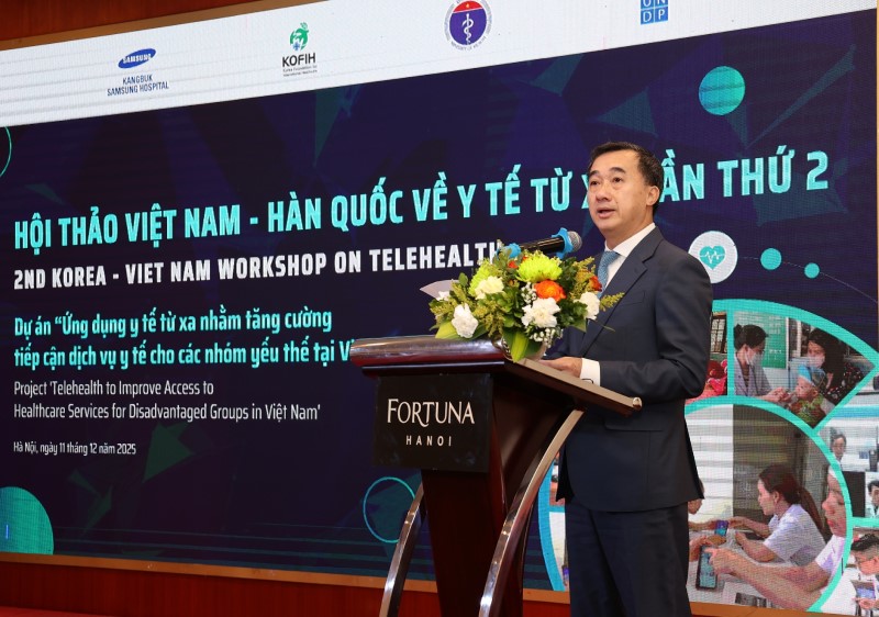 Thứ trưởng Bộ Y tế Trần Văn Thuấn phát biểu