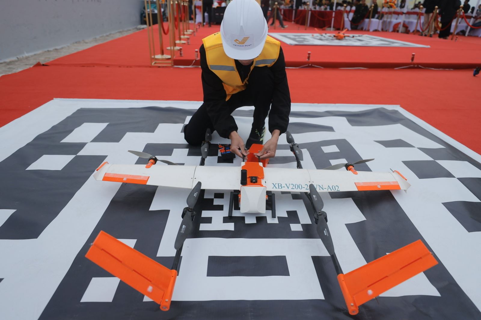 Bệnh viện Đa khoa Đức Giang chính thức triển khai mô hình thí điểm sử dụng thiết bị bay không người lái trong vận chuyển mẫu bệnh phẩm, thuốc và vật tư y tế. Đây là mô hình tiên phong tại Việt Nam kết hợp công nghệ bay tầm thấp phục vụ y tế.