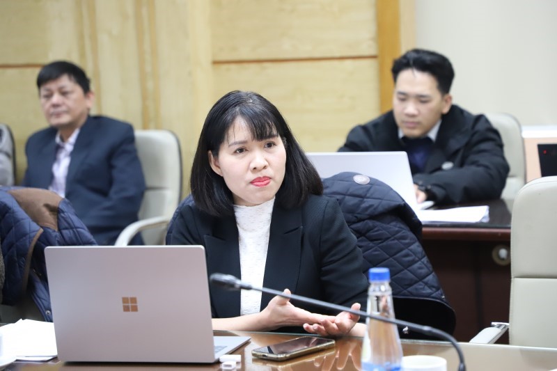 Các đại biểu thảo luận