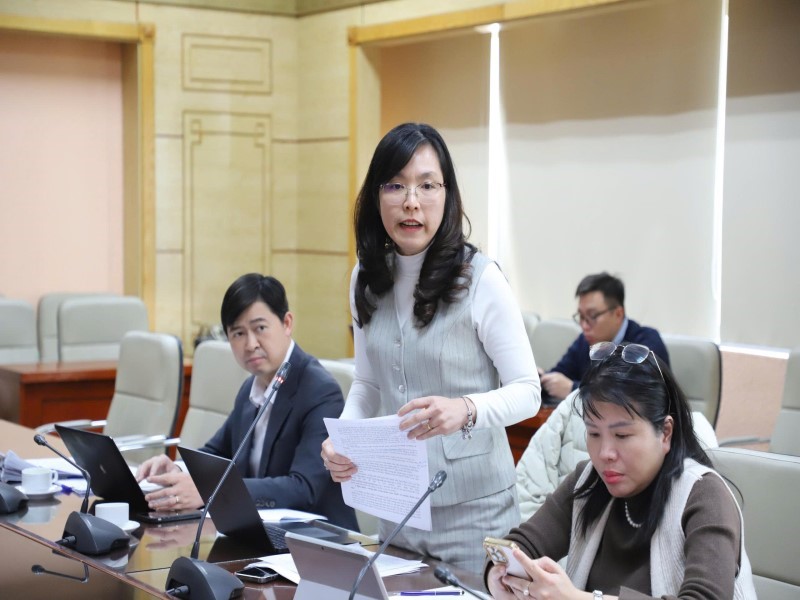 Đại diện lãnh đạo các Cục, Vụ bàn thảo, nêu giải pháp tháo gỡ khó khăn