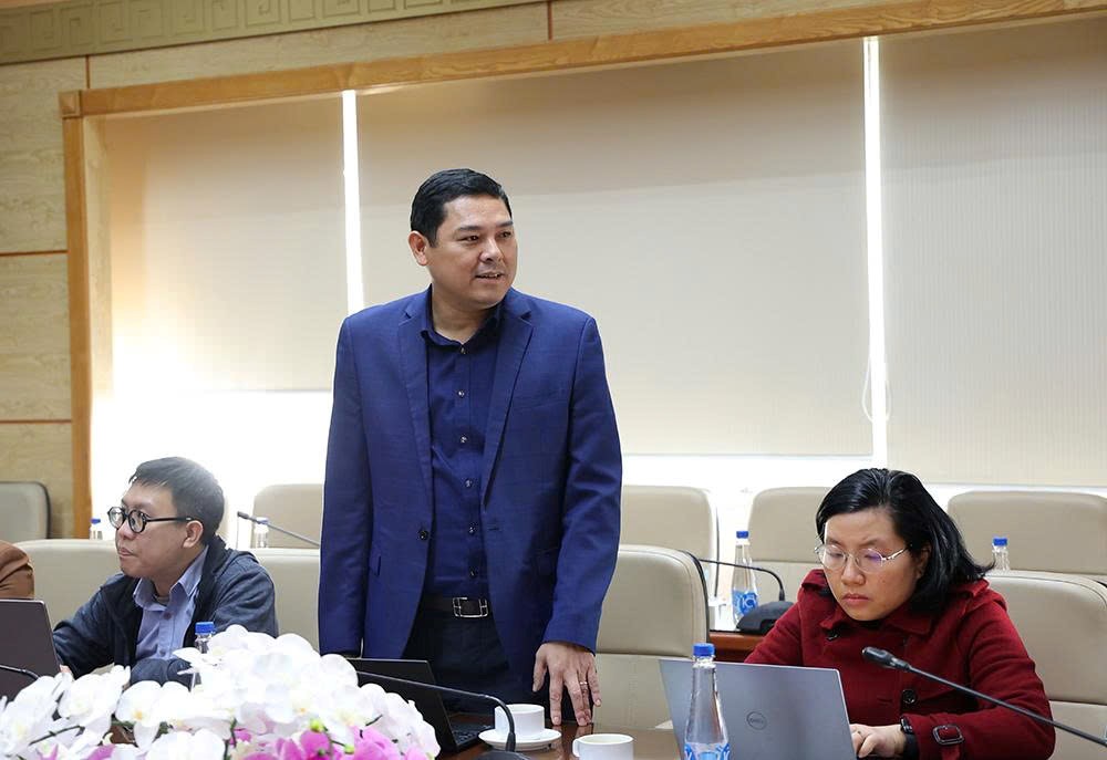 Các đại biểu tham dự cuộc họp báo cáo Thứ trưởng Nguyễn Tri Thức về kế hoạch triển khai nhiệm vụ năm 2026