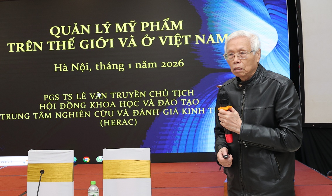 PGS.TS. Lê Văn Truyền, nguyên Thứ trưởng Bộ Y tế phát biểu.