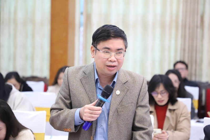 Các chuyên gia, nhà khoa học, đại diện Bộ, ngành Trung ương, địa phương và doanh nghiệp đóng góp ý kiến vào Dự thảo