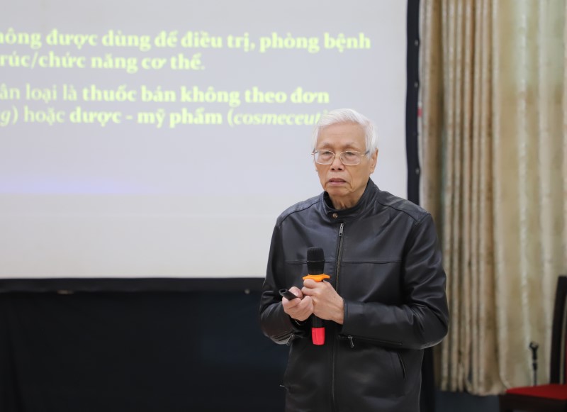 Các chuyên gia, nhà khoa học, đại diện Bộ, ngành Trung ương, địa phương và doanh nghiệp đóng góp ý kiến vào Dự thảo