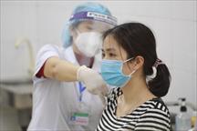 TP.HCM sắp tiêm vắc xin cho phóng viên tham gia chống dịch COVID-19
