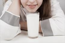 Cách uống sữa để tránh sỏi thận