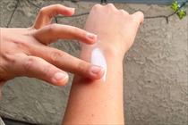 Kiểm tra, giám sát phát hiện mỹ phẩm có thành phần thuốc diệt côn trùng