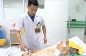 Trì hoãn phẫu thuật, người đàn ông suýt tử vong vì tuyến tiền liệt nặng gần nửa cân