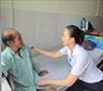 Người đàn ông lang thang ở Khánh Hòa được y bác sĩ chăm sóc, điều trị bệnh miễn phí
