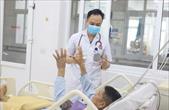 Cứu sống người đàn ông nguy kịch nghi ngộ độc rượu
