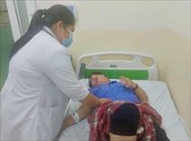 TPHCM: Hơn 70 công nhân và học sinh nhập viện nghi ngộ độc thực phẩm