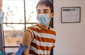 Tiêm vắc-xin HPV cho bé trai: Chìa khóa quan trọng giúp phòng ngừa ung thư cổ tử cung