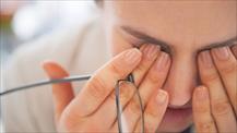 Người cao tuổi bị khô mắt: Có nên dùng nước mắt nhân tạo?