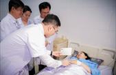 Tặng bằng khen của Bộ trưởng Bộ Y tế cho 1 tập thể, 4 điều dưỡng dũng cảm bảo vệ bệnh nhân trong vụ tấn công ở Nghệ An