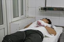 Bệnh viện Việt Đức căng mình cứu chữa nạn nhân bị TNGT và pháo nổ