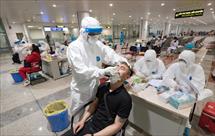 Bộ Y tế mở rộng xét nghiệm COVID-19 tại sân bay, bệnh viện