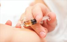 Vụ bé gái chết vì tiêm vắcxin: Lô thuốc này vẫn được kết luận ‘an toàn’