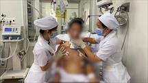Bệnh nhân được truyền thuốc giải độc do pate Minh Chay có tiến triển tốt
