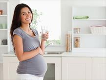 Chuyện gì sẽ xảy ra khi mẹ uống rượu bia trong thai kỳ?