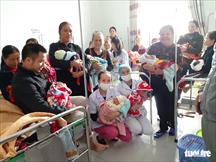 Bộ Y tế khen bệnh viện huyện đỡ đẻ 20 thai phụ trong mưa lũ