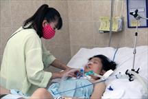 Sau hơn 3 tháng điều trị, 2 bệnh nhân ngộ độc patê Minh Chay mới khỏe