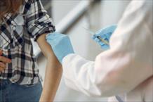 Tiêm vaccine phòng COVID-19: Chìa khóa phòng bệnh ở người trẻ tuổi