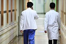 Hàn Quốc bắt đầu tước giấy phép của 7.000 bác sĩ đình công