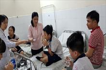 15 học sinh vào bệnh viện sau khi uống trà sữa