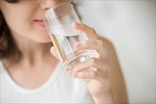 Uống nhiều nước có thật sự làm giảm nguy cơ mắc ung thư bàng quang?