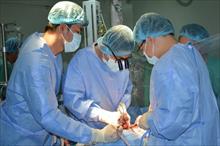 Phẫu thuật tim thành công cho một Việt kiều Mỹ bị suy tim nặng