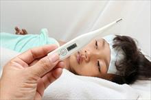 Cha mẹ cần làm gì để bảo vệ con an toàn khi dịch sốt xuất huyết tăng mạnh?