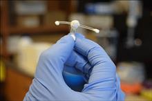 Dụng cụ mới ngừa HIV hiệu quả hơn bao cao su
