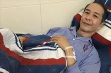 Kỹ sư Nhật Bản từ chối về nước, chữa ung thư ở Hà Nội